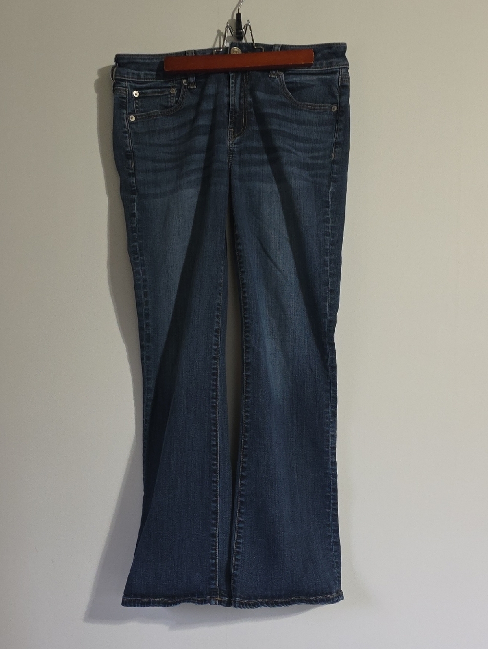 American Eagle Dark Wash Favorite Boyfriend Jeans Size 8 Short